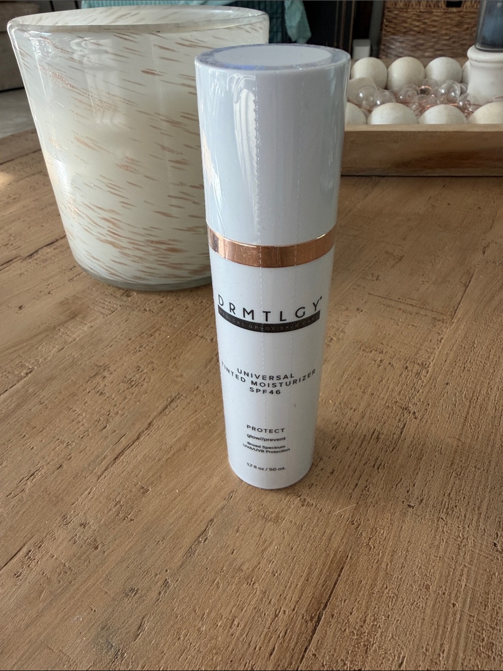 DRMTLGY Universal Tinted Moisturizer SPF46